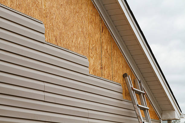 Professional Wood Siding technician working in Colmar, PA